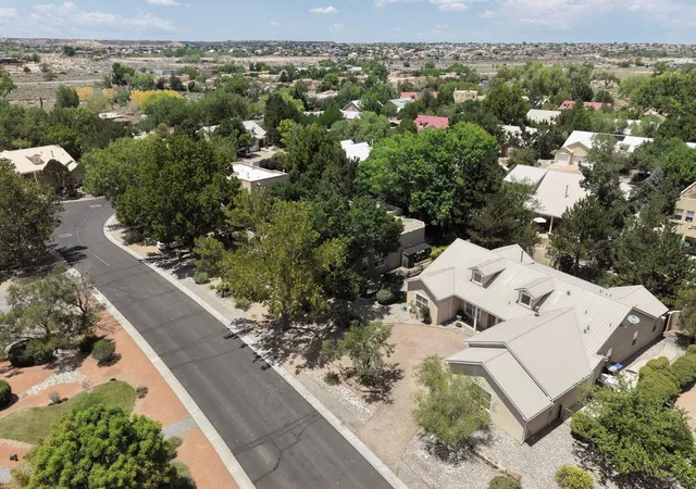 Photo 3 of Single family home for sale at 2805 Rio Orilla Ln NW, Albuquerque, NM 87120 | MLS# 1107440 | Listing updated on 2026-09-01