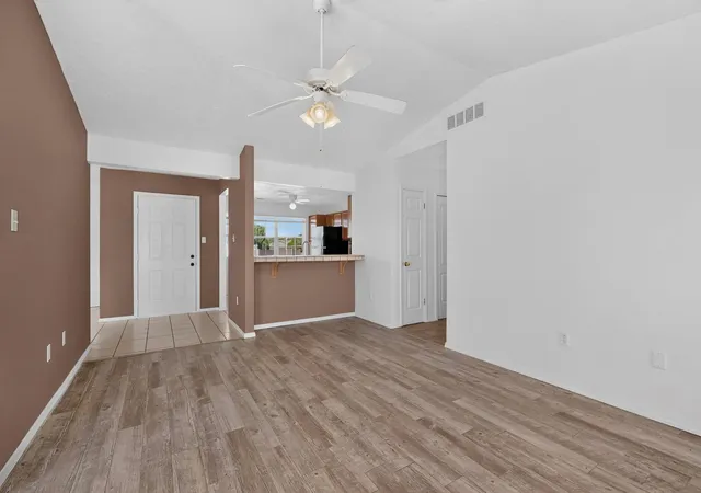5th image of 520 Apache Loop Sw, Rio Rancho, NM 87124 | MLS# 1107444