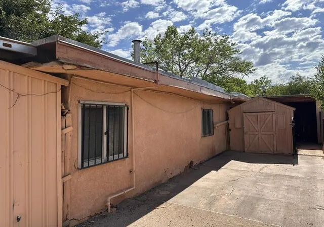 Photo 7 of Single family home for sale at 828 Ranchitos Rd Nw, Los Ranchos, NM 87114 | MLS# 1107464 | Listing updated on 2026-08-05
