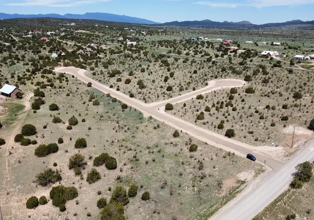 5th image of 16 Neighborly Wy, Edgewood, NM 87015 | MLS# 1107466