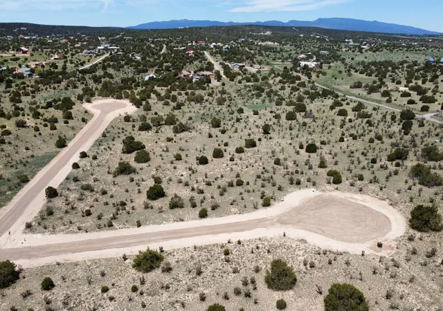 9th image of 19 Neighborly Wy, Edgewood, NM 87015 | MLS# 1107468