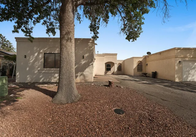 1st image of 1620 Plum Rd Ne, Rio Rancho, NM 87144 | MLS# 1107469