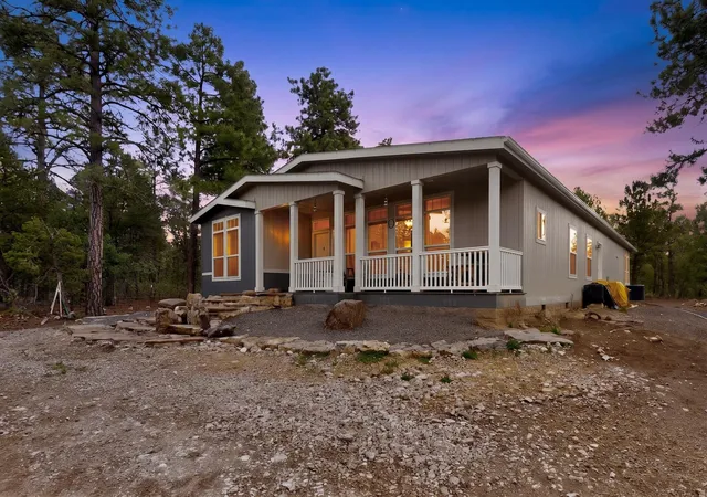 Homes for sale in Tijeras, NM | 34 N Oak Flat Rd, Tijeras, NM 87059 | MLS# 1107488