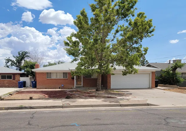 Photo 2 of Sale Pending at 8424 Palo Duro Ave Ne, Albuquerque, NM 87111 | MLS# 1107514 | Listing updated on 2026-08-24
