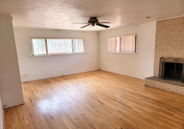 Photo 4 of Sale Pending at 8424 Palo Duro Ave NE, Albuquerque, NM 87111 | MLS# 1107514 | Listing updated on 2026-08-24