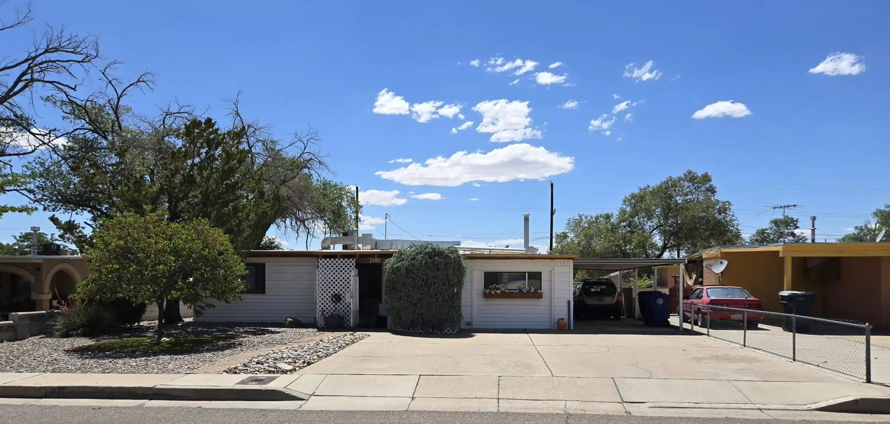 Photo 1 of Single family home for sale at 2909 Graceland Dr Ne, Albuquerque, NM 87110 | MLS# 1107511 | Listing updated on 2026-10-23