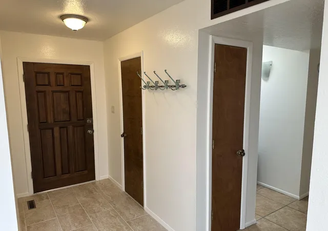 Photo 4 of Sale Pending at 612 Ortiz Dr NE, Albuquerque, NM 87108 | MLS# 1107524 | Listing updated on 2026-08-20