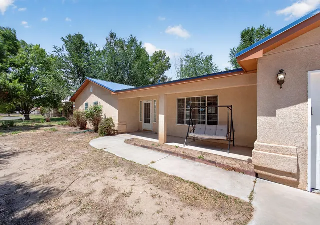 Photo 3 of Single family home for sale at 21 Shadow View Rd, Los Lunas, NM 87031 | MLS# 1107527 | Listing updated on 2026-08-24