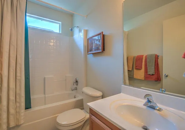 4th image of 8401 Vista Chamisa Ln Sw, Albuquerque, NM 87121 | MLS# 1107560