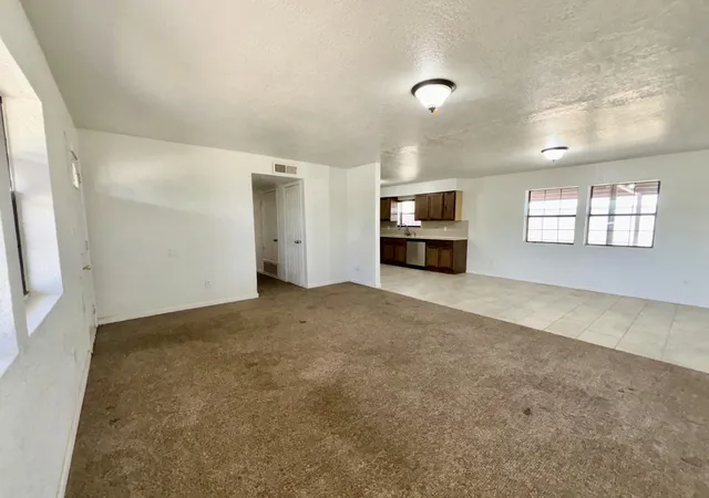 Homes for sale in Belen, NM | 816 La Luz Dr, Belen, NM 87002 | MLS# 1107568