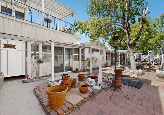 Photo 2 of Sale Pending at 415 Vassar Dr Se, Albuquerque, NM 87106 | MLS# 1107566 | Listing updated on 2026-08-21