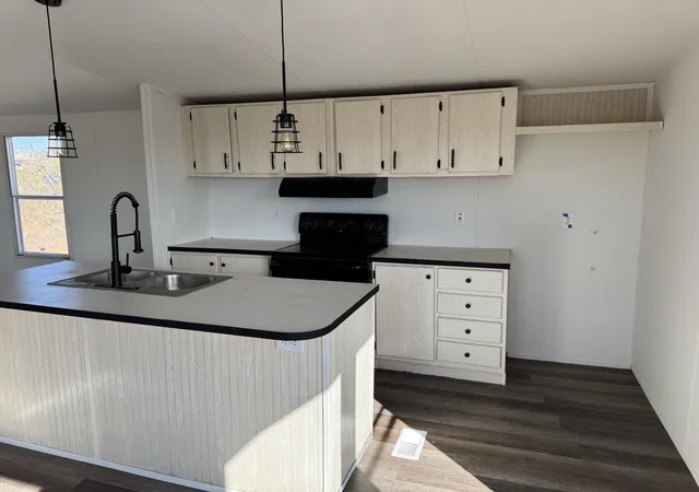 Photo 4 of Manufactured home for sale at 4 B Lois Ct, Edgewood, NM 87015 | MLS# 1107592 | Listing updated on 2026-07-21