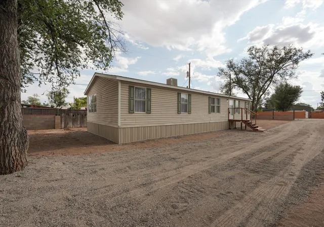 Photo 1 of Manufactured home for sale at 2106 Perry Rd Sw, Albuquerque, NM 87105 | MLS# 1107627 | Listing updated on 2026-08-29