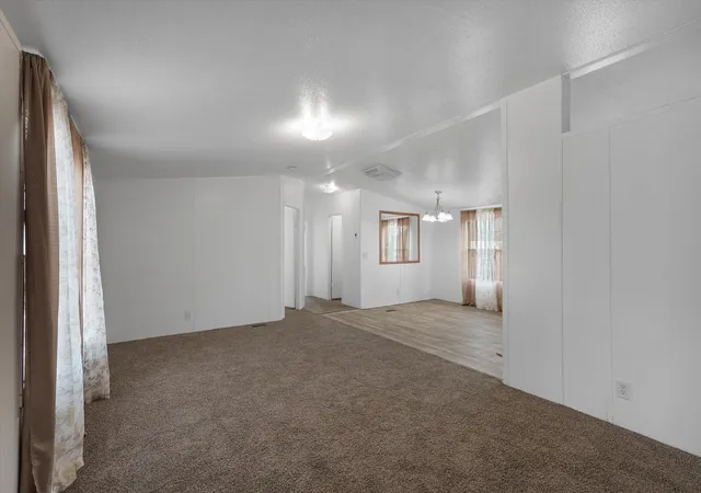 Photo 3 of Manufactured home for sale at 2106 Perry Rd SW, Albuquerque, NM 87105 | MLS# 1107627 | Listing updated on 2026-10-07