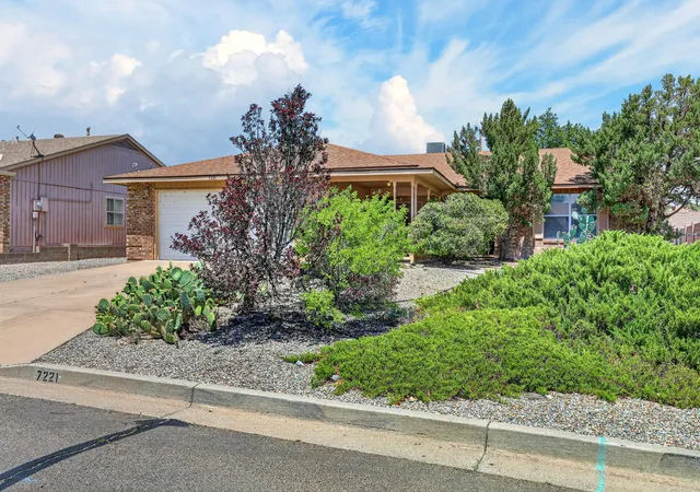 Homes for sale in Rio Rancho, NM | 7221 Sunlight Peak Dr Ne, Rio Rancho, NM 87144 | MLS# 1107678