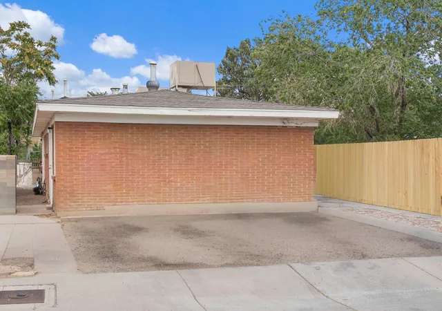 Photo 2 of Condo for sale at 636 San Pablo St Se, Albuquerque, NM 87108 | MLS# 1107689 | Listing updated on 2026-08-25