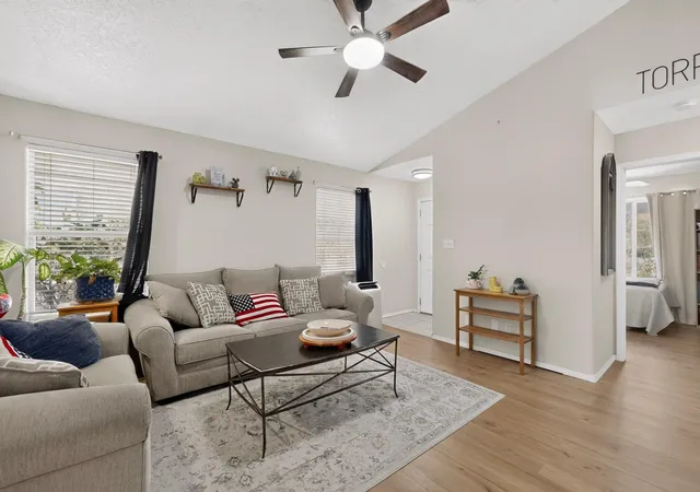 Homes for sale in Albuquerque, NM | 819 Corel Dr Sw, Albuquerque, NM 87121 | MLS# 1107696