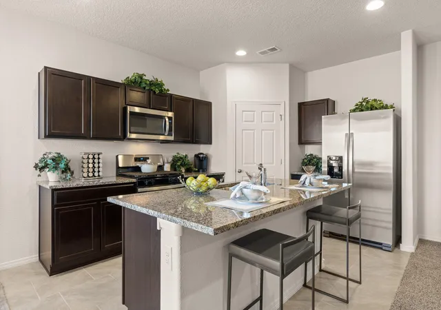 Photo 4 of Single family home for sale at 1503 Las Colinas Rd NW, Los Lunas, NM 87031 | MLS# 1107704 | Listing updated on 2026-08-16