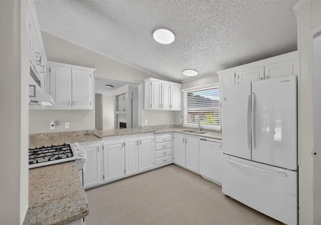 Homes for sale in Bosque Farms, NM | 245 Golden Poppy St, Bosque Farms, NM 87068 | MLS# 1107732