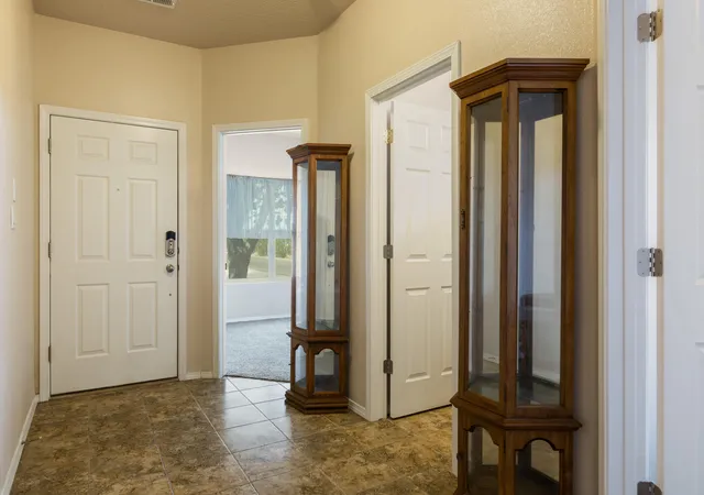 4th image of 7400 Sombrillo Ave Sw, Albuquerque, NM 87121 | MLS# 1107735