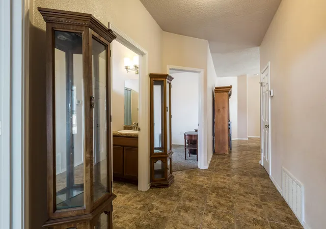 5th image of 7400 Sombrillo Ave Sw, Albuquerque, NM 87121 | MLS# 1107735