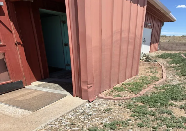 Photo 2 of Single family home for sale at 10 Laser Rd, Edgewood, NM 87015 | MLS# 1107753 | Listing updated on 2026-08-20