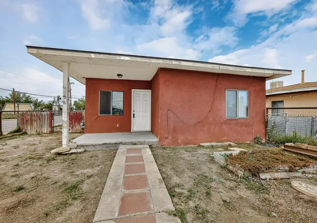Homes for sale in Belen, NM | 922 W Gilbert Ave, Belen, NM 87002 | MLS# 1107629