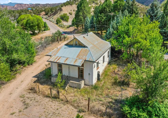 Homes for sale in Dixon, NM | 132 State Road 580, Dixon, NM 87527 | MLS# 1107770