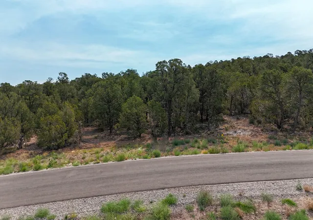 1st image of 7 Magnify Ct, Tijeras, NM 87059 | MLS# 1107781