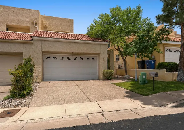 Photo 1 of Townhouse for sale at 6412 Wilmington Ne, Albuquerque, NM 87111 | MLS# 1107814 | Listing updated on 2026-08-22