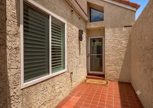 Photo 3 of Townhouse for sale at 6412 Wilmington NE, Albuquerque, NM 87111 | MLS# 1107814 | Listing updated on 2026-08-22