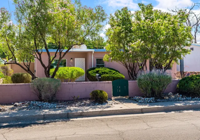 2nd image of 2824 Manzano St Ne, Albuquerque, NM 87110 | MLS# 1107837