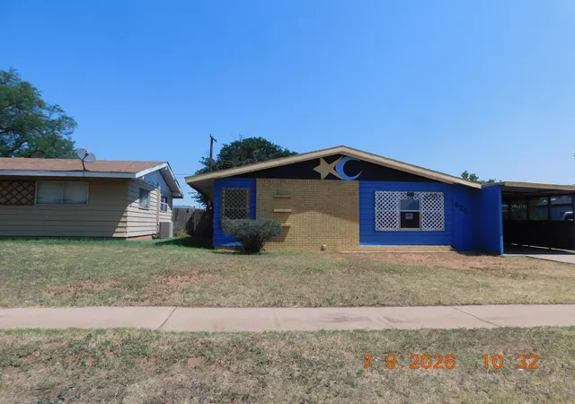 Homes for sale in Clovis, NM | 620 W 18th St, Clovis, NM 88101 | MLS# 1107842