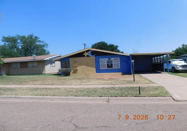Homes for sale in Clovis, NM | 620 W 18th St, Clovis, NM 88101 | MLS# 1107842