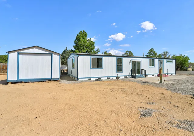 3rd image of 602 Fountain Ct Se, Albuquerque, NM 87124 | MLS# 1107857
