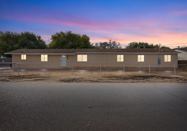 Homes for sale in Albuquerque, NM | 2224 Bartolo Ave Sw, Albuquerque, NM 87105 | MLS# 1107859