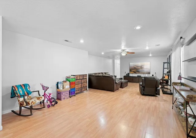 Homes for sale in Albuquerque, NM | 2224 Bartolo Ave Sw, Albuquerque, NM 87105 | MLS# 1107859