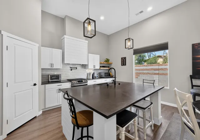 3rd image of 436 Dennis Ct Ne, Los Lunas, NM 87031 | MLS# 1107886
