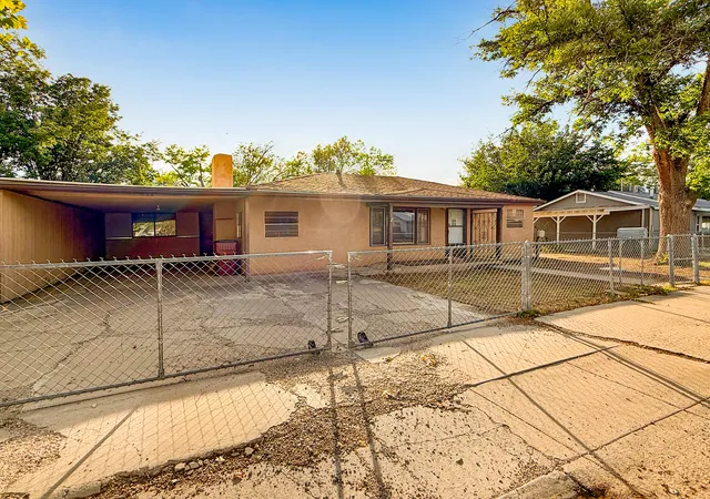 1st image of 621 Campana Dr, Belen, NM 87002 | MLS# 1107902