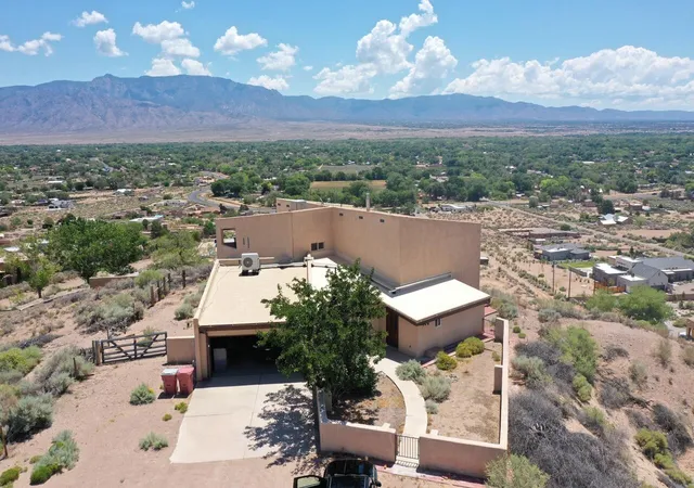 Homes for sale in Corrales, NM | 337 Chimaja Rd, Corrales, NM 87048 | MLS# 1107911