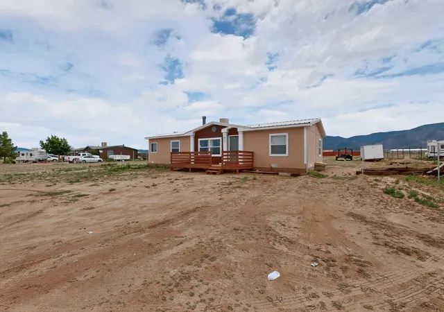 Photo 3 of Manufactured home for sale at 25 Camino De Manzano, Los Lunas, NM 87031 | MLS# 1107865 | Listing updated on 2026-08-27