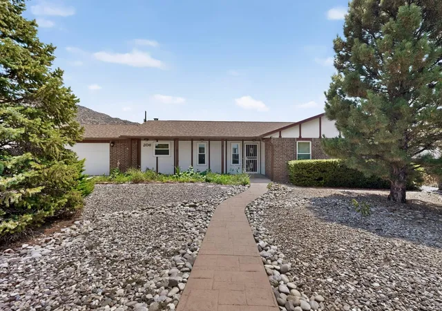 Photo 1 of Single family home for sale at 206 Wells Dr Ne, Albuquerque, NM 87123 | MLS# 1107928 | Listing updated on 2026-08-23