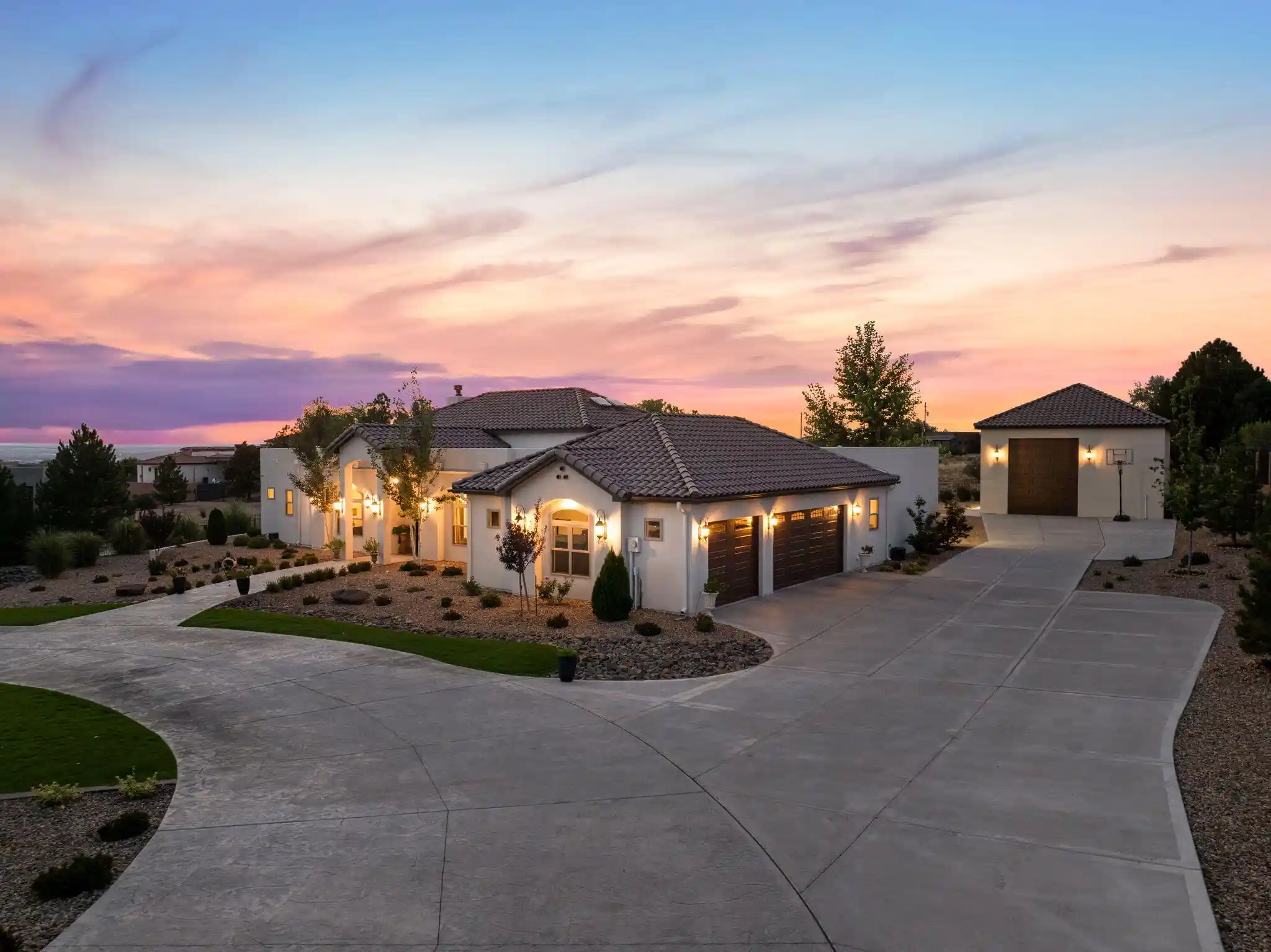 Photo 1 of Single family home for sale at 10511 San Antonio Dr Ne, Albuquerque, NM 87122 | MLS# 1107931 | Listing updated on 2026-10-25