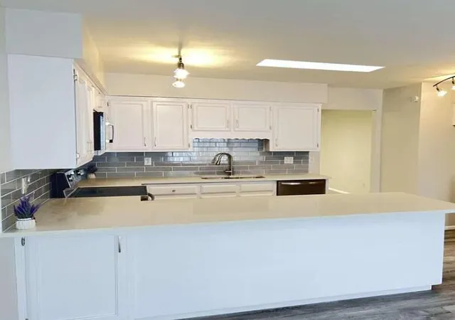 Photo 3 of Townhouse for sale at 506 Ortiz Dr NE, Albuquerque, NM 87108 | MLS# 1108064 | Listing updated on 2026-07-29
