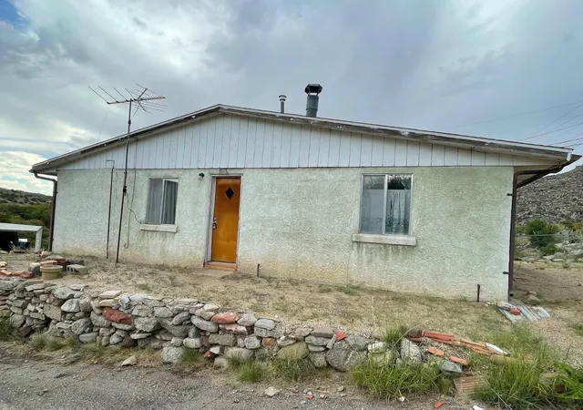 1st image of 12 Nieves Rd Se, Albuquerque, NM 87123 | MLS# 1108091