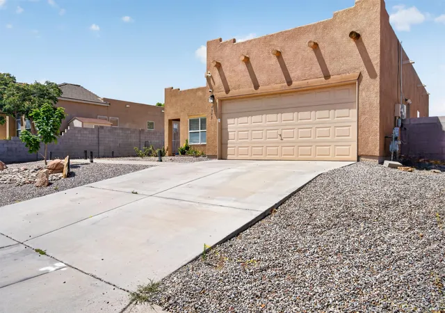 Photo 3 of Sale Pending at 4965 Dream Dancer Dr NE, Rio Rancho, NM 87144 | MLS# 1108104 | Listing updated on 2026-08-12