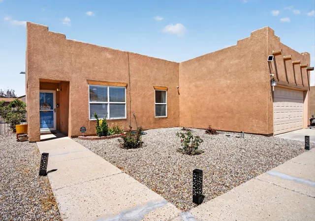 Photo 4 of Sale Pending at 4965 Dream Dancer Dr NE, Rio Rancho, NM 87144 | MLS# 1108104 | Listing updated on 2026-08-12