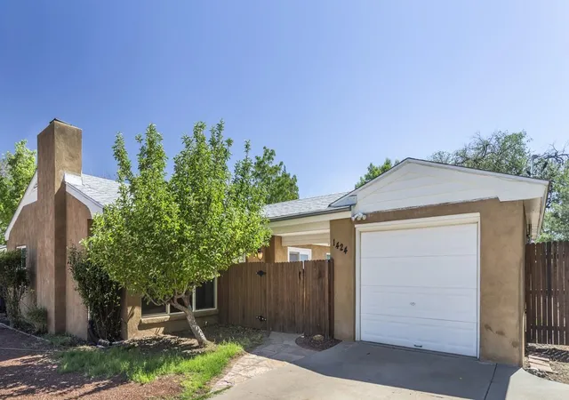 Photo 1 of Single family home for sale at 1424 Bryn Mawr Dr Ne, Albuquerque, NM 87106 | MLS# 1108119 | Listing updated on 2026-08-21