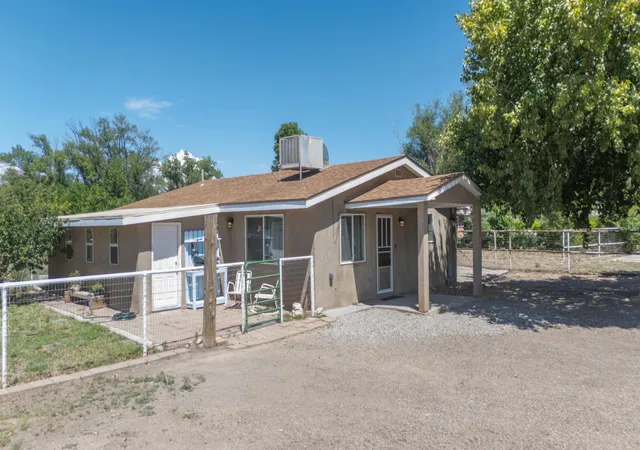 Photo 2 of Single family home for sale at 86 Molina Rd, Peralta, NM 87042 | MLS# 1108122 | Listing updated on 2026-08-06