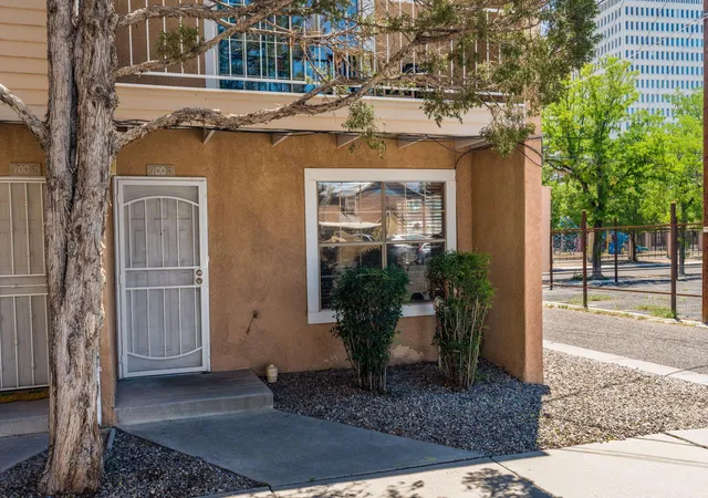 1st image of 700 Fruit Ave Nw #APT H, Albuquerque, NM 87102 | MLS# 1108191